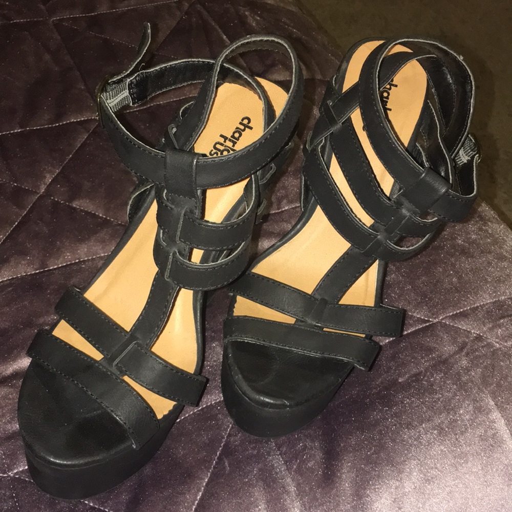 Simple Black Wedges